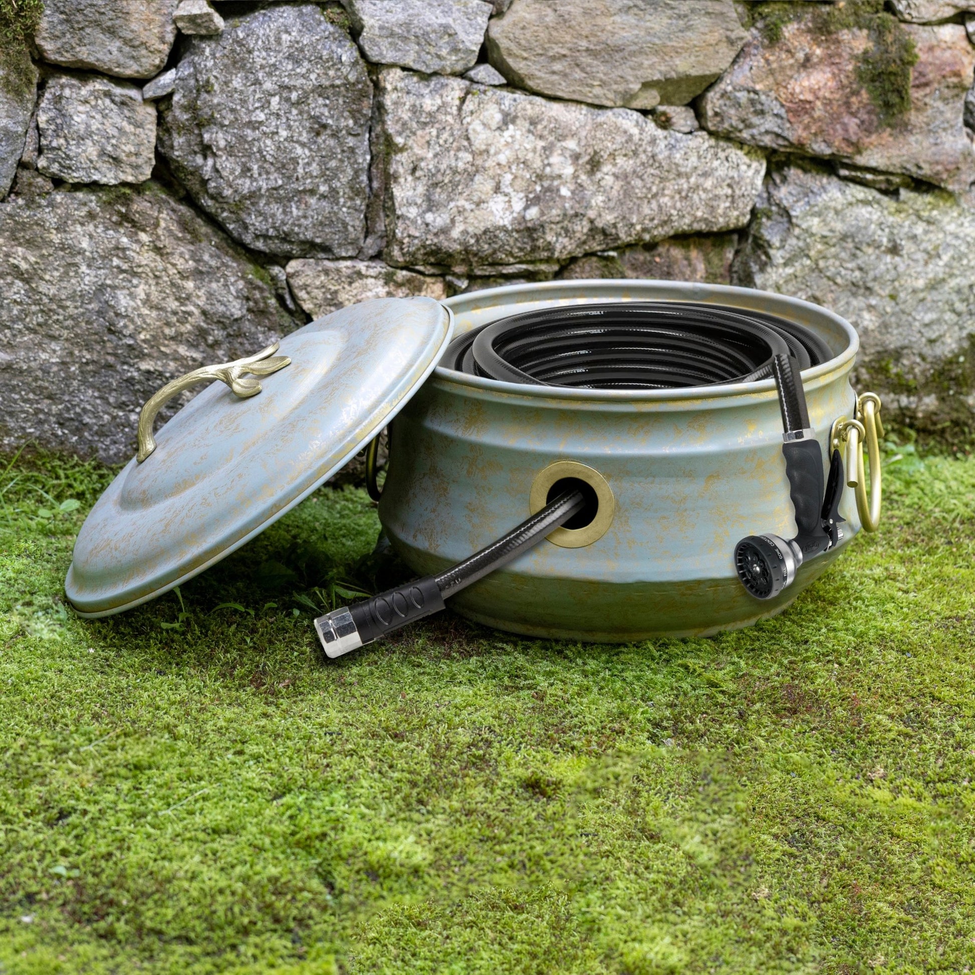 Sedona Hose Pot with Lid, Brass Accents - Good Directions