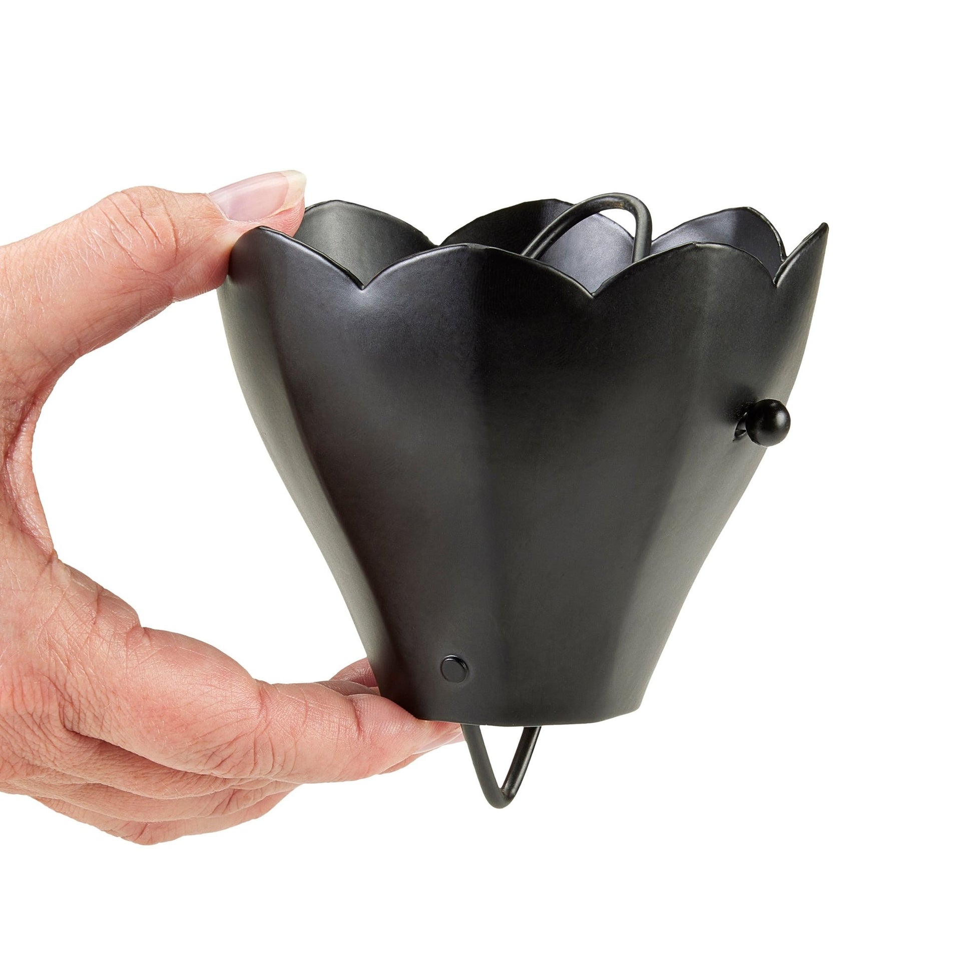 13 Cup Tulip Black Aluminum Rain Chain - Good Directions